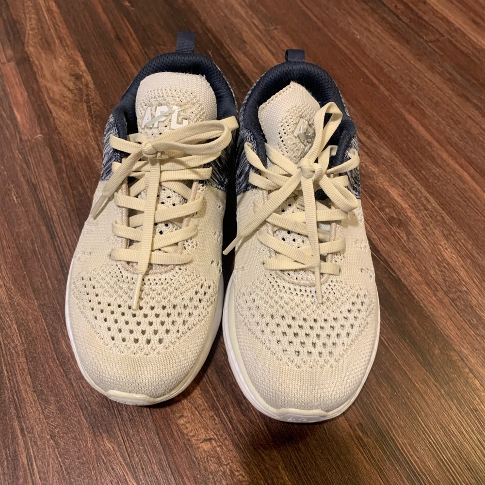 APL Techloom Pro Blue Gray Creak Working Running